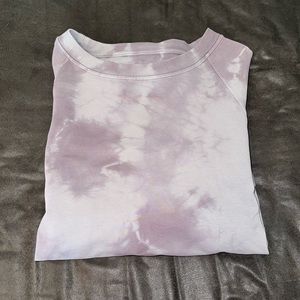 Lululemon slightly cropped tye dye crew neck. Size 10